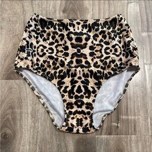 Shark Polewear Leopard Print High-Waisted Bottoms